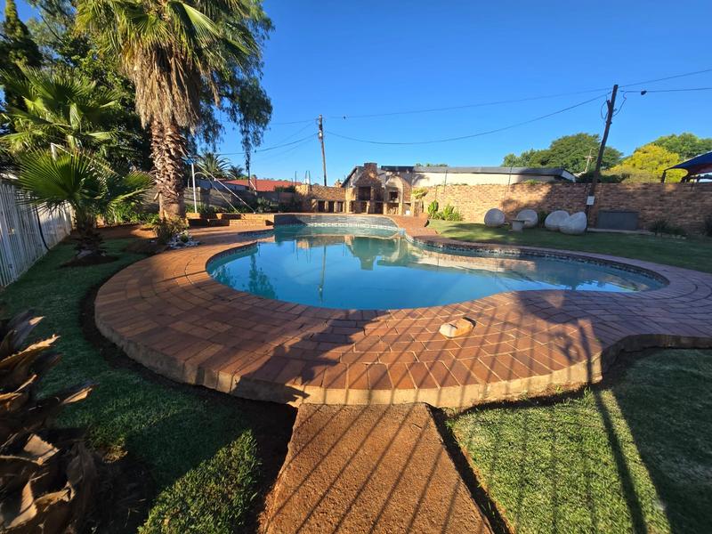 4 Bedroom Property for Sale in Edelweiss Gauteng