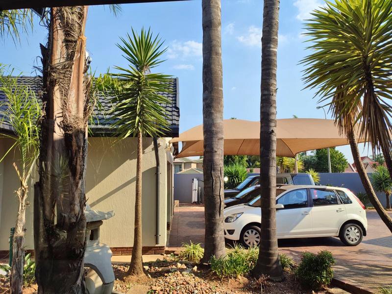 3 Bedroom Property for Sale in Van Riebeeck Park Gauteng