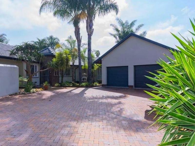 3 Bedroom Property for Sale in Van Riebeeck Park Gauteng