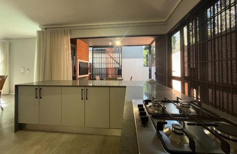To Let 3 Bedroom Property for Rent in Ashlea Gardens Gauteng