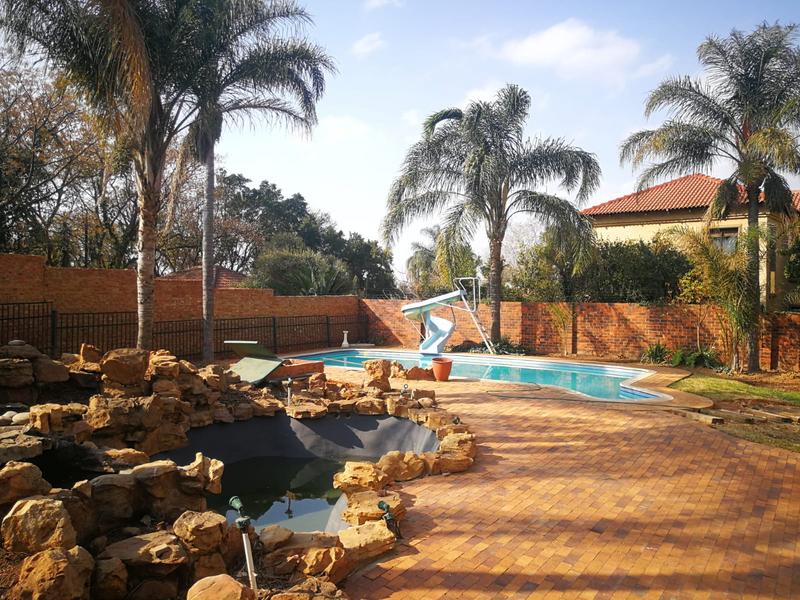 To Let 3 Bedroom Property for Rent in Waterkloof Ridge Gauteng