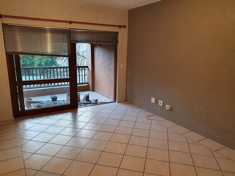 To Let 1 Bedroom Property for Rent in Douglasdale Gauteng