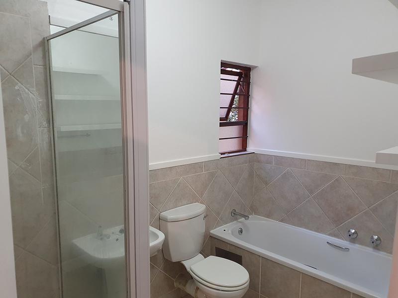 To Let 1 Bedroom Property for Rent in Douglasdale Gauteng