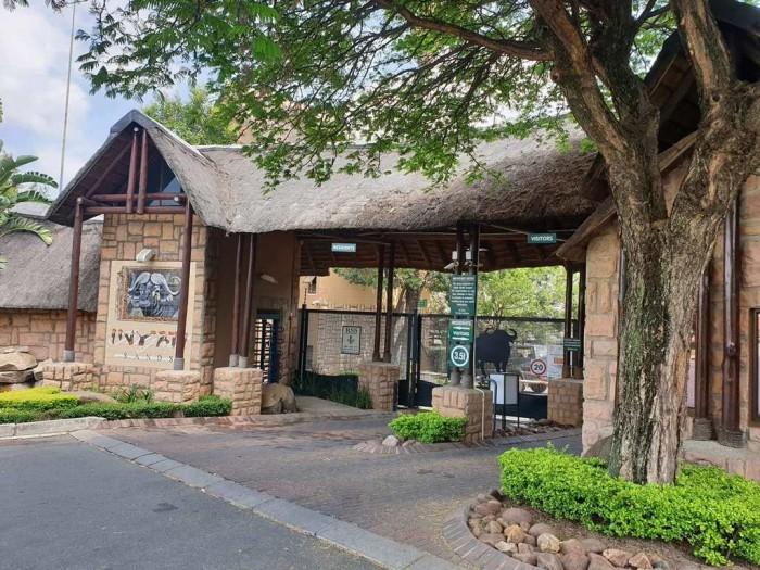 To Let 1 Bedroom Property for Rent in Douglasdale Gauteng