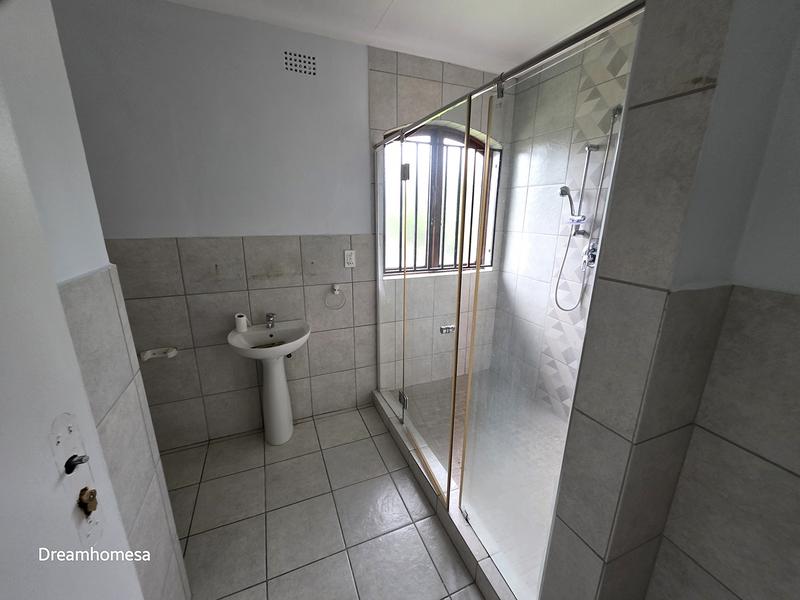 To Let 5 Bedroom Property for Rent in Parkmore Gauteng