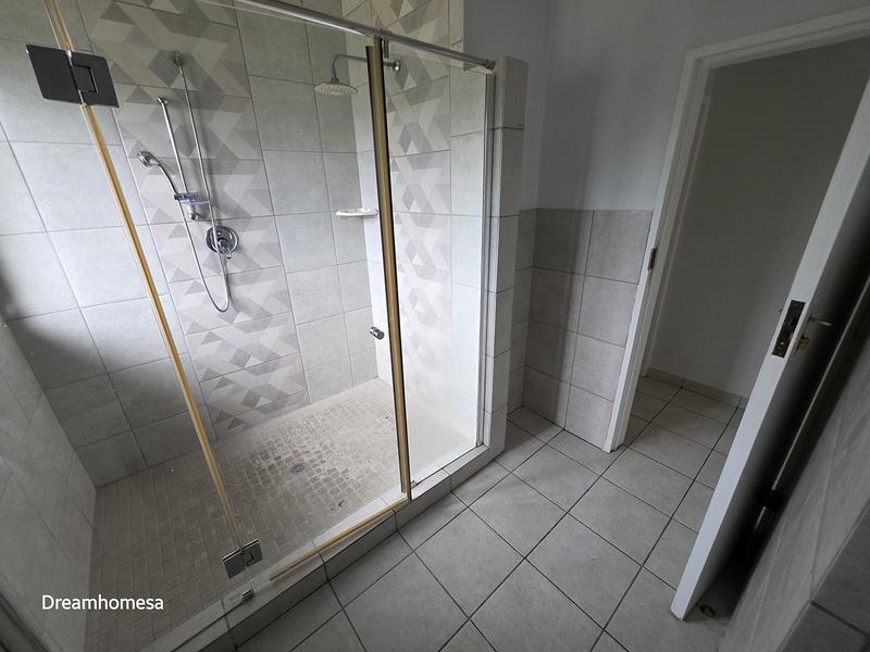 To Let 5 Bedroom Property for Rent in Parkmore Gauteng