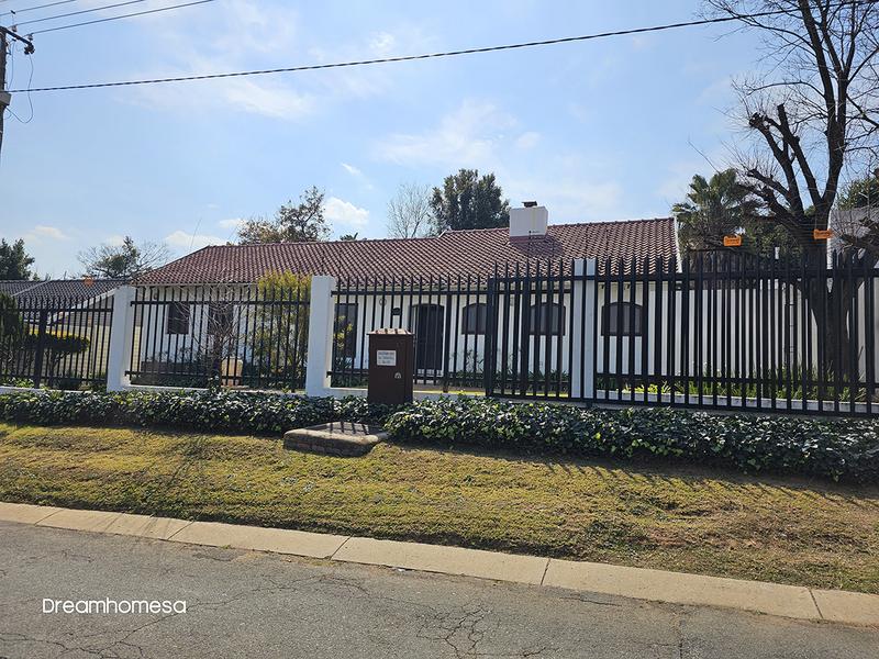 To Let 5 Bedroom Property for Rent in Parkmore Gauteng