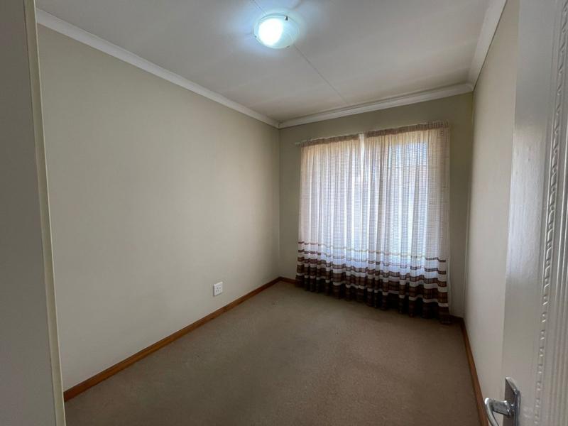 2 Bedroom Property for Sale in Montana Gauteng