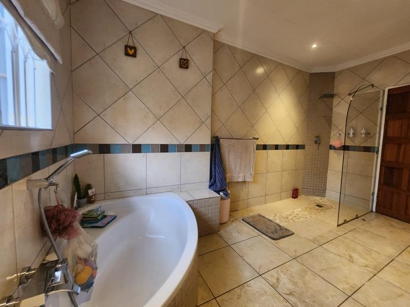 3 Bedroom Property for Sale in Brackenhurst Gauteng