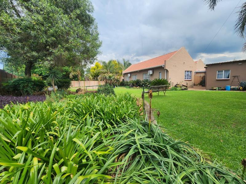 3 Bedroom Property for Sale in Brackenhurst Gauteng