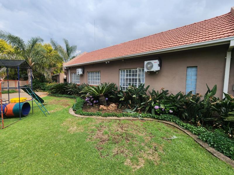 3 Bedroom Property for Sale in Brackenhurst Gauteng