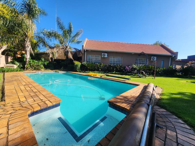 3 Bedroom Property for Sale in Brackenhurst Gauteng