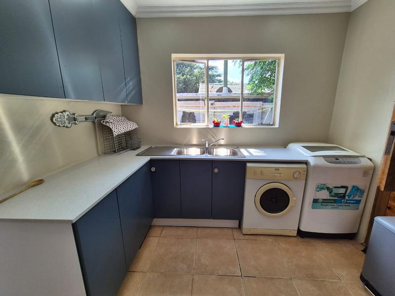 4 Bedroom Property for Sale in General Albertspark Gauteng