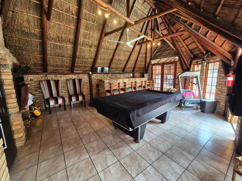 4 Bedroom Property for Sale in General Albertspark Gauteng