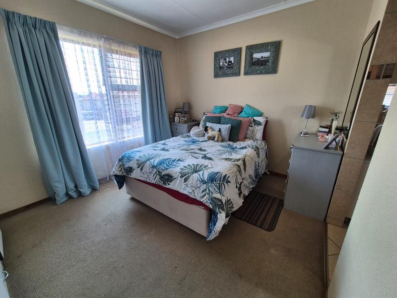 3 Bedroom Property for Sale in New Market Gauteng