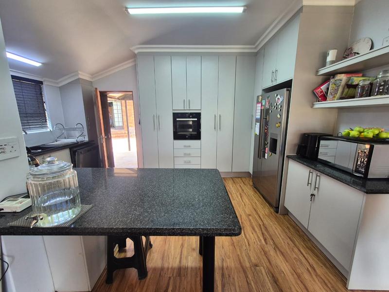 3 Bedroom Property for Sale in South Crest Gauteng