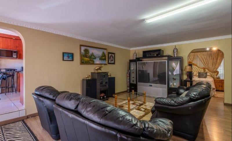 4 Bedroom Property for Sale in Winchester Hills Gauteng