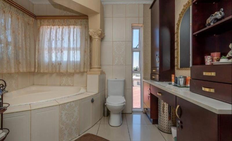 4 Bedroom Property for Sale in Winchester Hills Gauteng