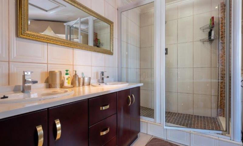 4 Bedroom Property for Sale in Winchester Hills Gauteng