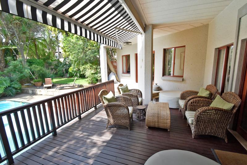 4 Bedroom Property for Sale in Benmore Gardens Gauteng