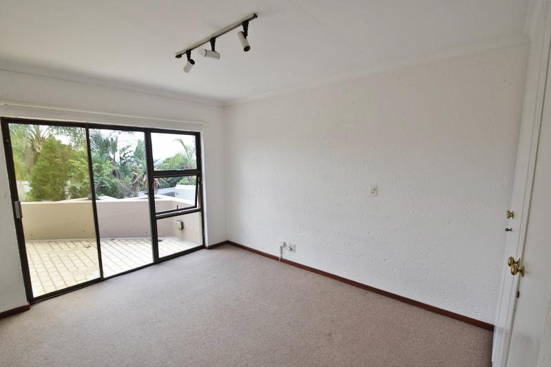 4 Bedroom Property for Sale in Benmore Gardens Gauteng