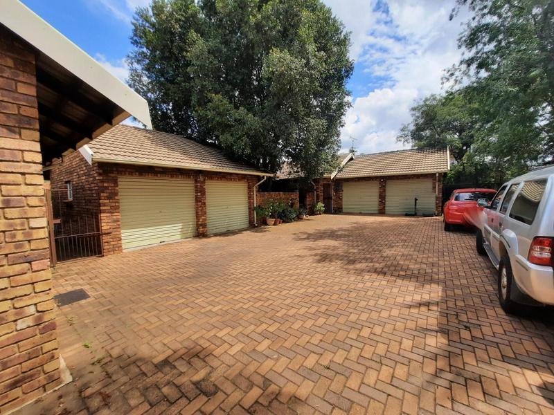 To Let 3 Bedroom Property for Rent in Erasmuskloof Gauteng