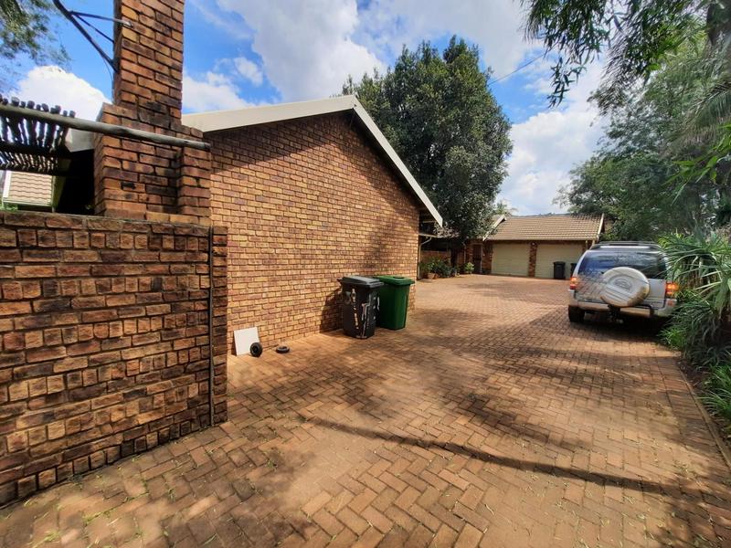 To Let 3 Bedroom Property for Rent in Erasmuskloof Gauteng