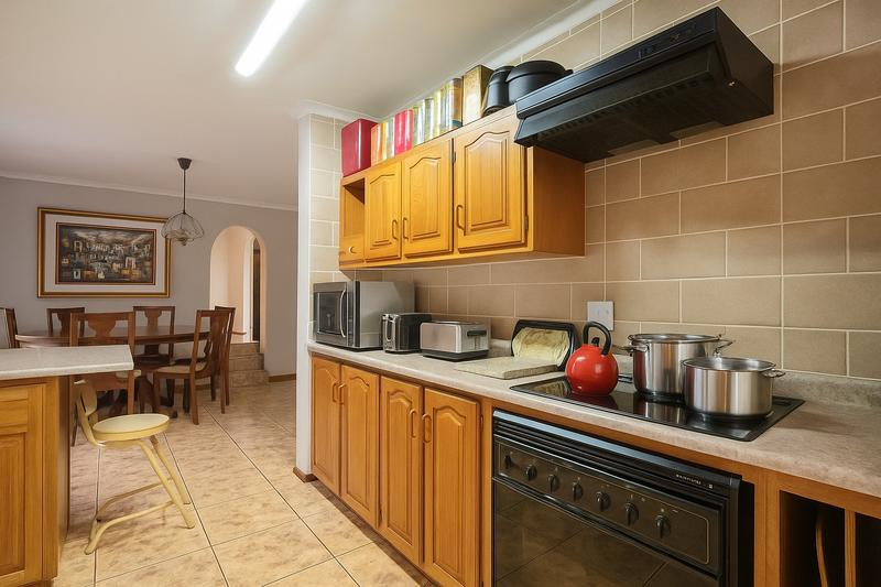 4 Bedroom Property for Sale in Erasmuskloof Gauteng