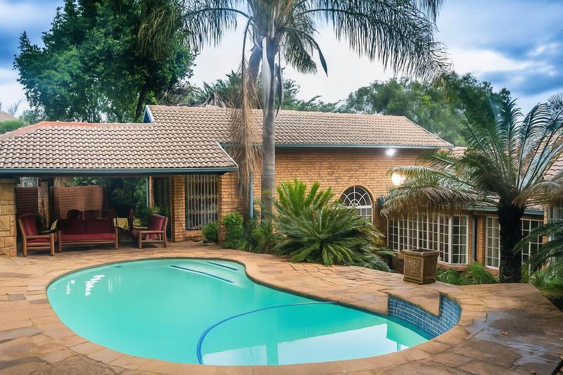 4 Bedroom Property for Sale in Erasmuskloof Gauteng