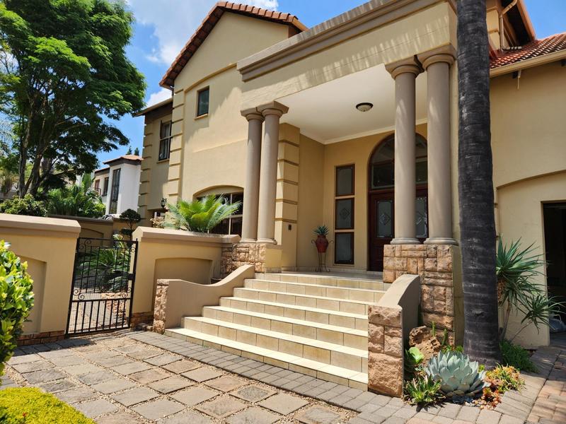 5 Bedroom Property for Sale in Moreleta Park Gauteng