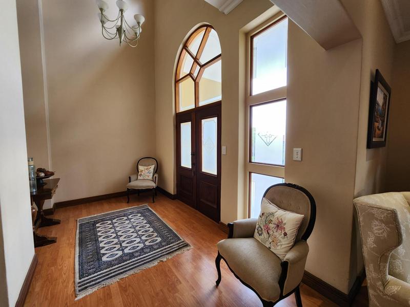 5 Bedroom Property for Sale in Moreleta Park Gauteng