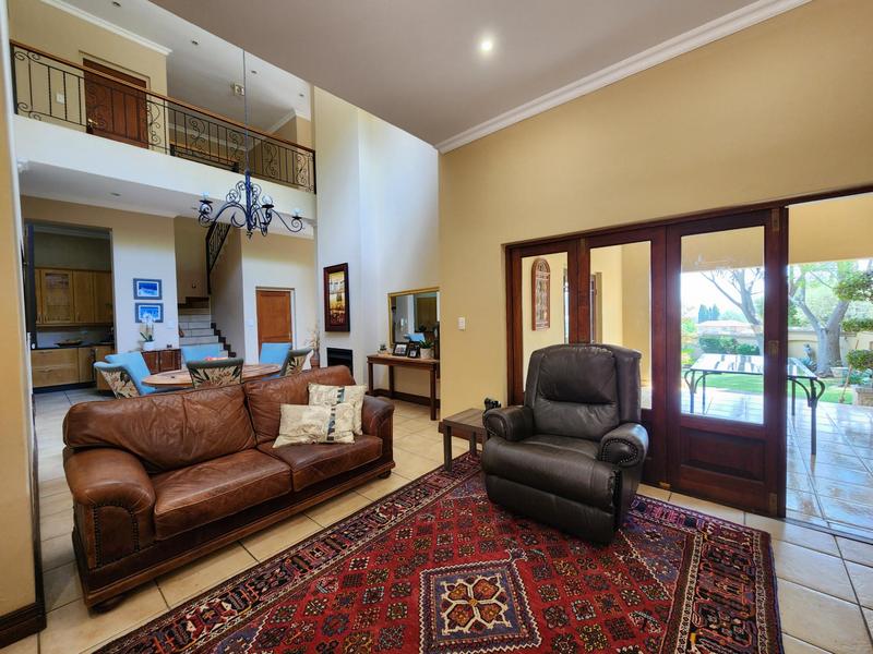 5 Bedroom Property for Sale in Moreleta Park Gauteng
