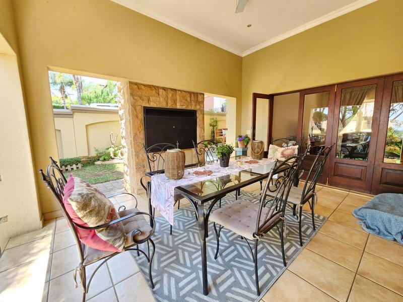 5 Bedroom Property for Sale in Moreleta Park Gauteng