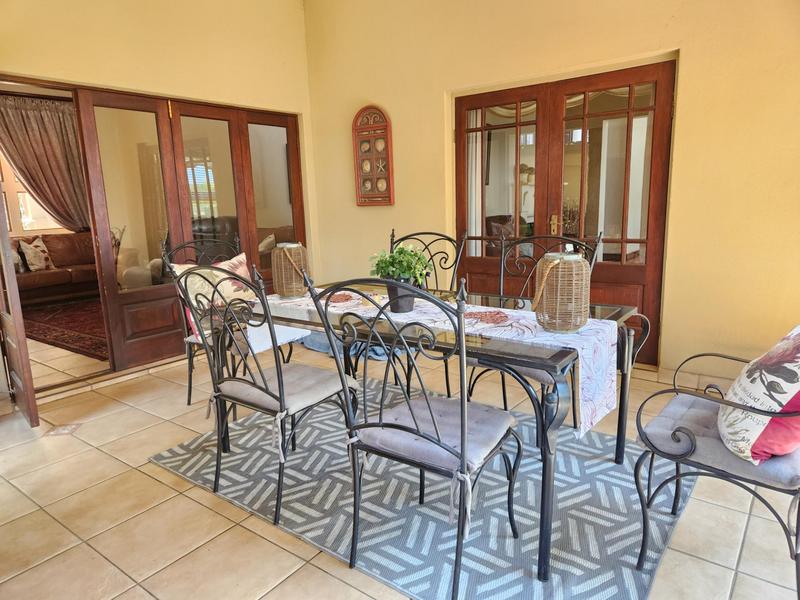 5 Bedroom Property for Sale in Moreleta Park Gauteng