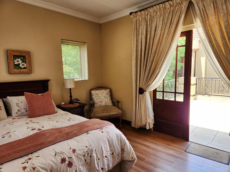 5 Bedroom Property for Sale in Moreleta Park Gauteng