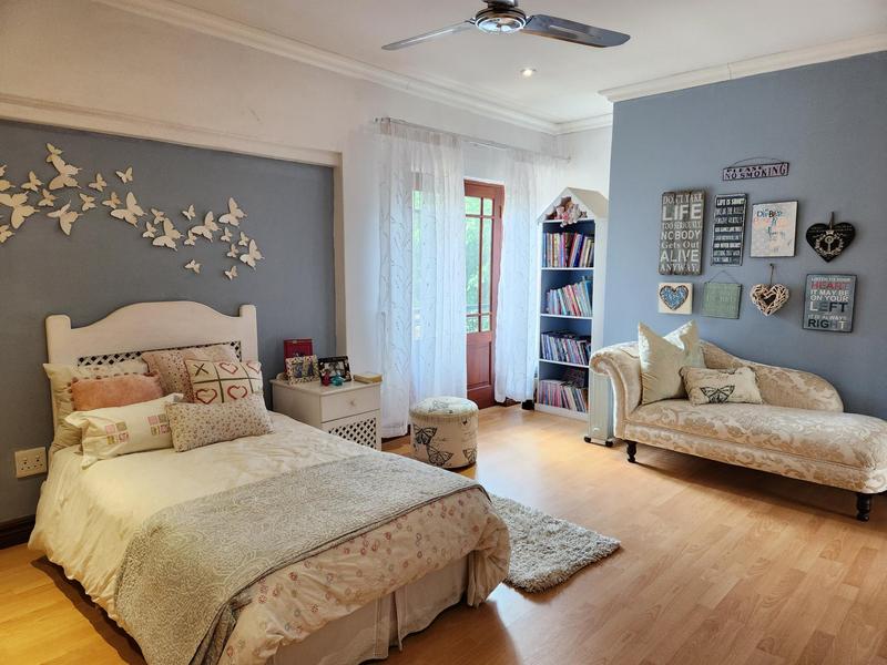 5 Bedroom Property for Sale in Moreleta Park Gauteng