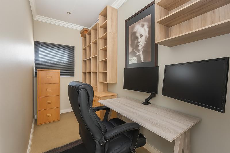 5 Bedroom Property for Sale in Country View Estate Gauteng