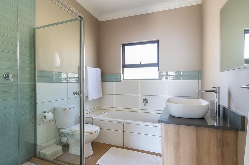 5 Bedroom Property for Sale in Country View Estate Gauteng