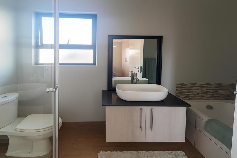 5 Bedroom Property for Sale in Country View Estate Gauteng