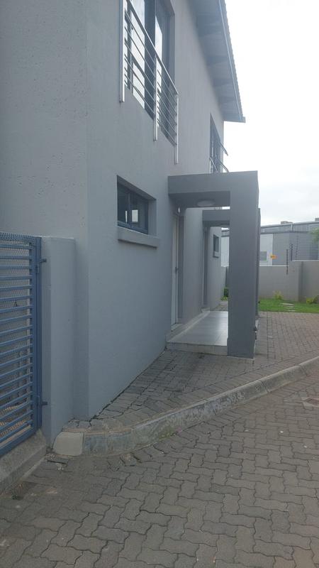 To Let 2 Bedroom Property for Rent in Equestria Gauteng