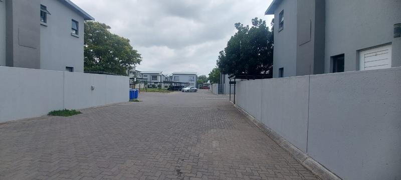 To Let 2 Bedroom Property for Rent in Equestria Gauteng