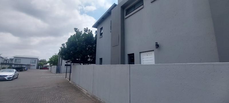 To Let 2 Bedroom Property for Rent in Equestria Gauteng
