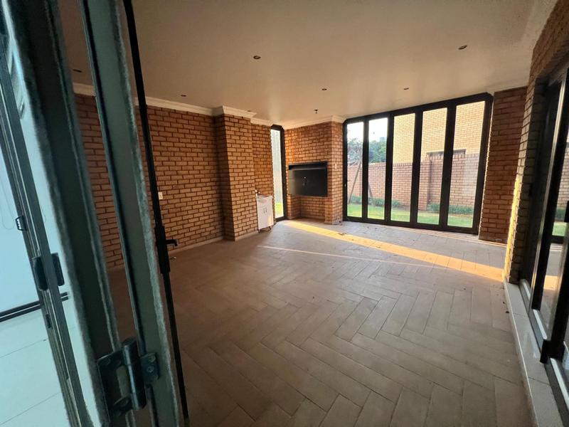 To Let 4 Bedroom Property for Rent in Raslouw Gardens Gauteng