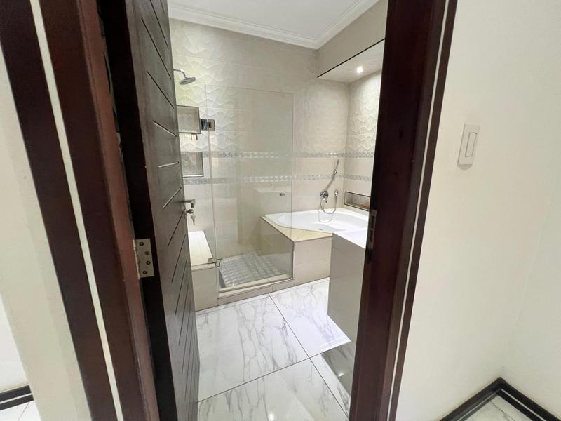 To Let 4 Bedroom Property for Rent in Raslouw Gardens Gauteng