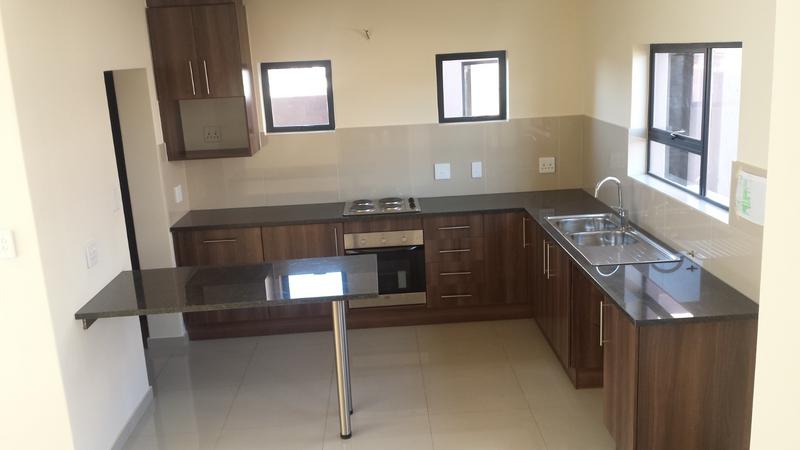 To Let 2 Bedroom Property for Rent in Eldo Lakes Estate Gauteng
