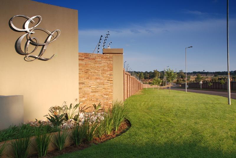 To Let 2 Bedroom Property for Rent in Eldo Lakes Estate Gauteng