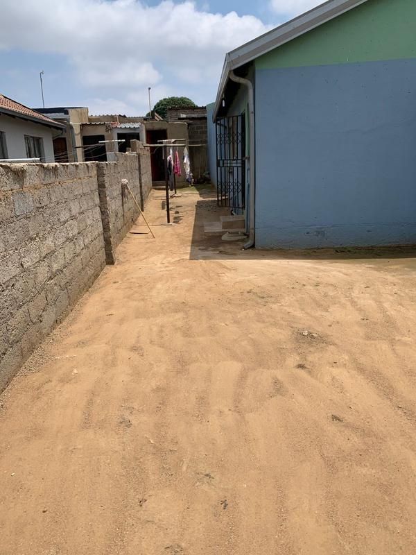 2 Bedroom Property for Sale in Tembisa Gauteng