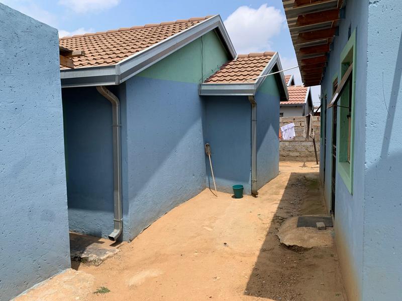 2 Bedroom Property for Sale in Tembisa Gauteng