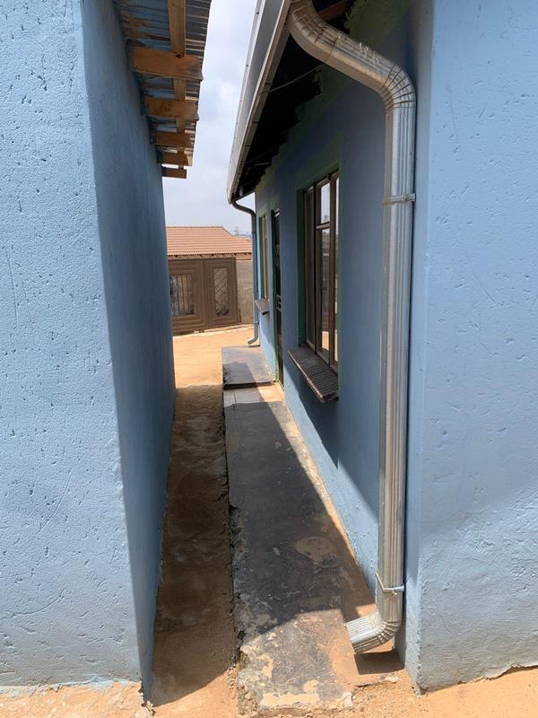 2 Bedroom Property for Sale in Tembisa Gauteng