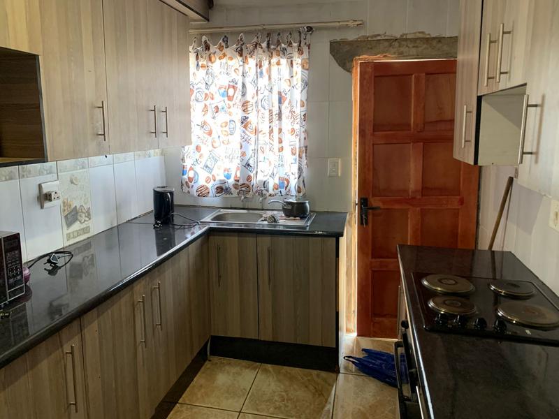 2 Bedroom Property for Sale in Tembisa Gauteng